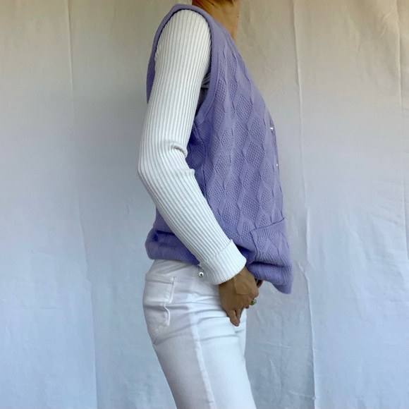 SOLD ❌ Knitted vest vintage pearl buttons size M light purple - Picture 13 of 16
